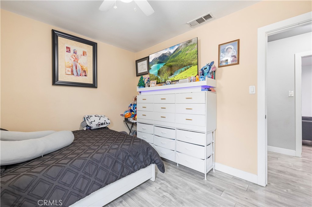 15517 S Denver Property Photo 31