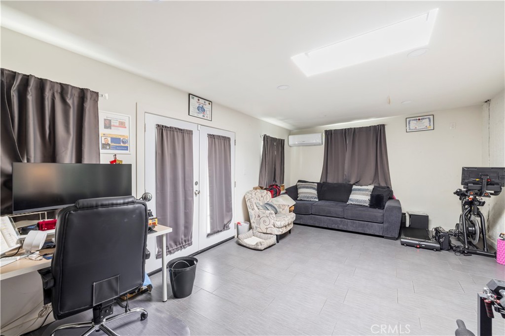 15517 S Denver Property Photo 34