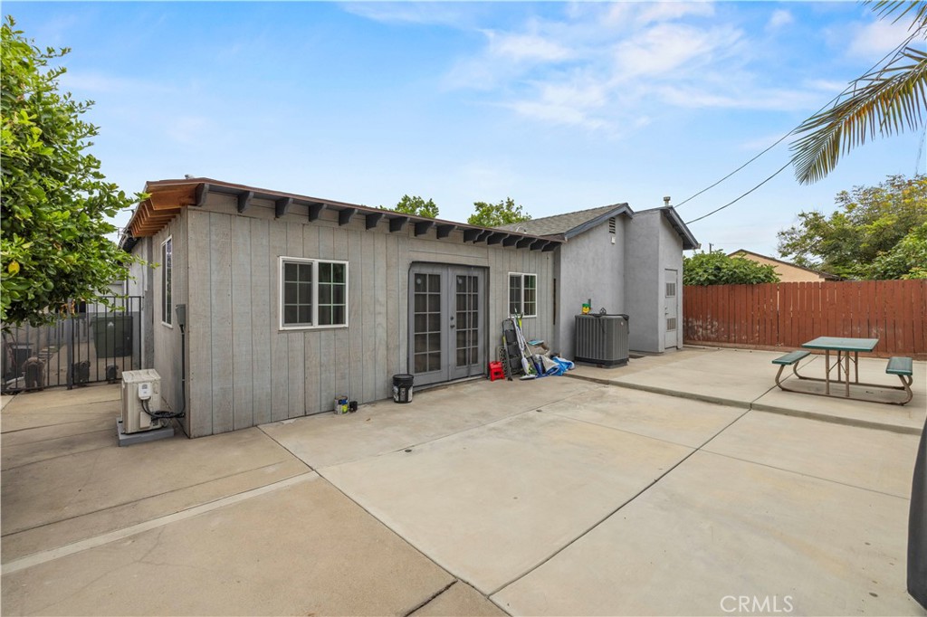 15517 S Denver Property Photo 38