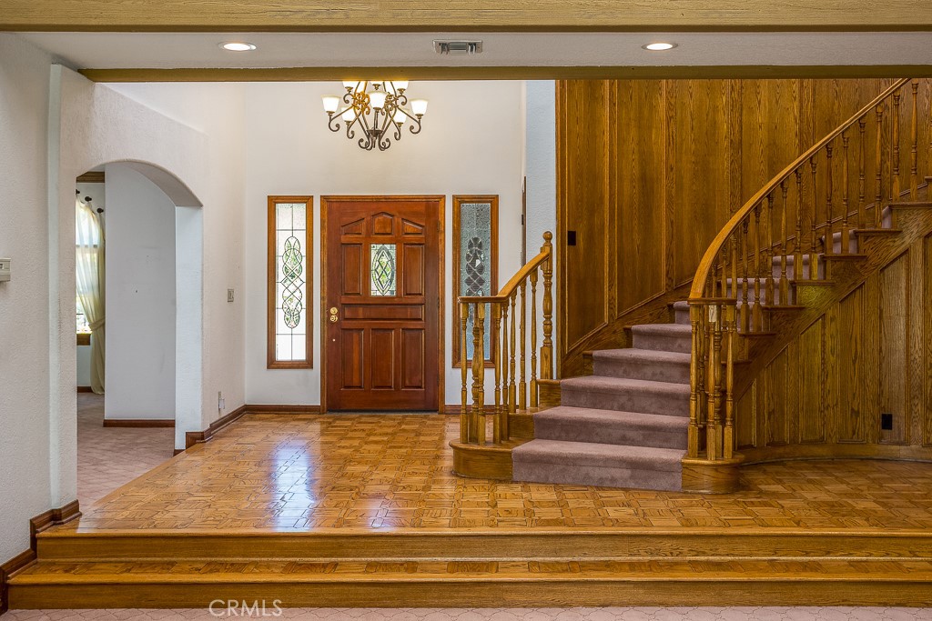 24537 Peachland Avenue Property Photo 20