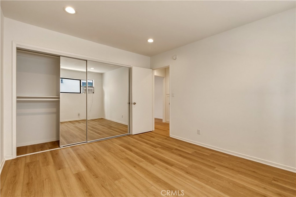 6140 Whitsett Avenue 6 Property Photo 10