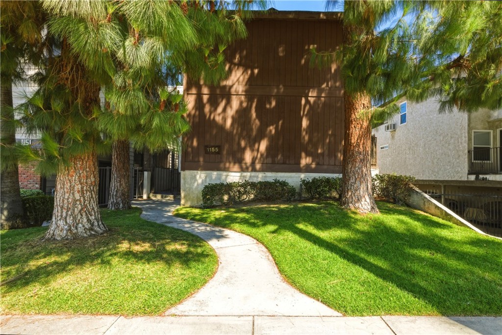 1155 Linden Avenue 7 Property Photo 1