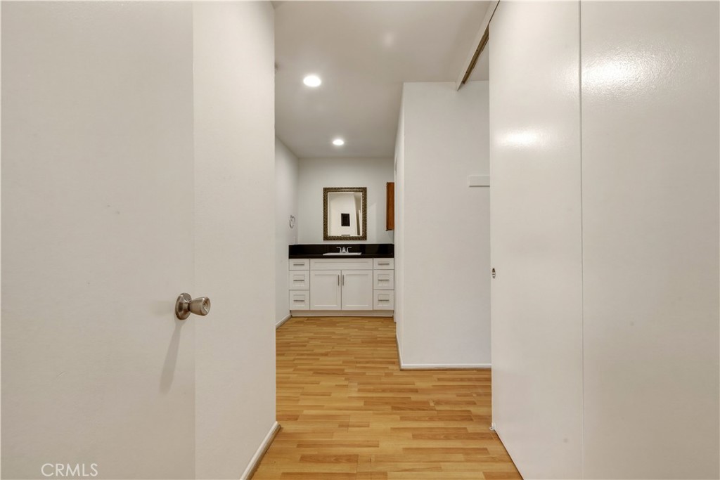 1155 Linden Avenue 7 Property Photo 9
