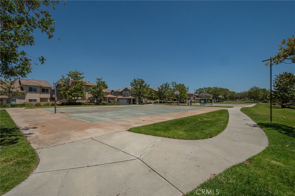 1738 Millpark Property Photo 27
