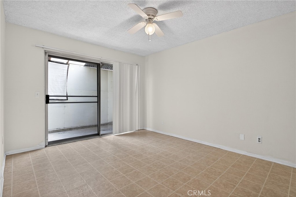 216 W Tujunga A Property Photo 13
