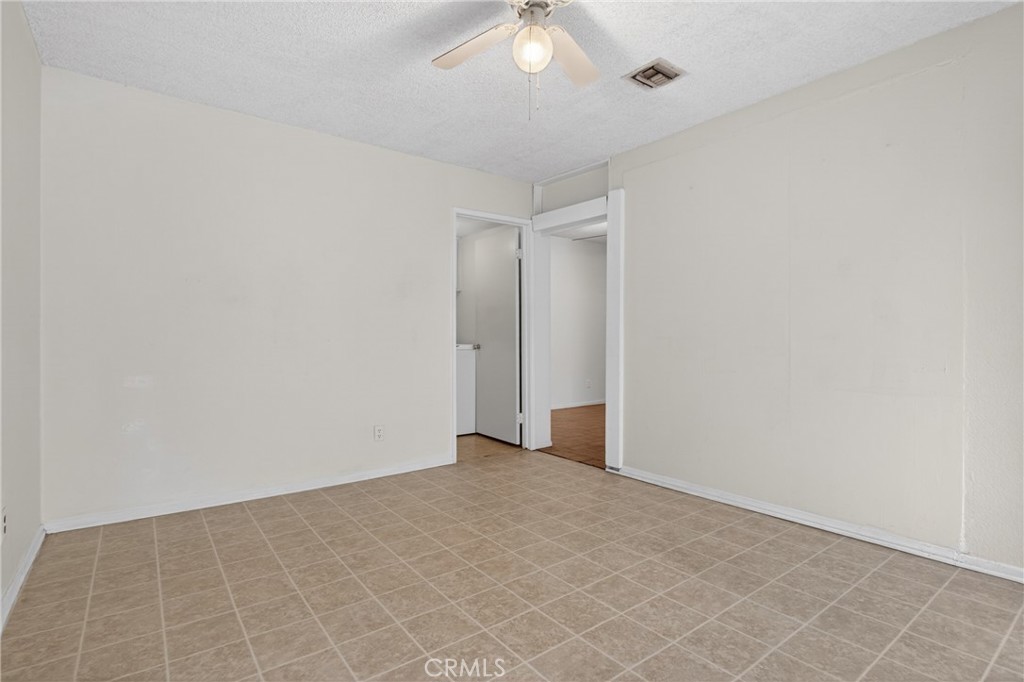 216 W Tujunga A Property Photo 15