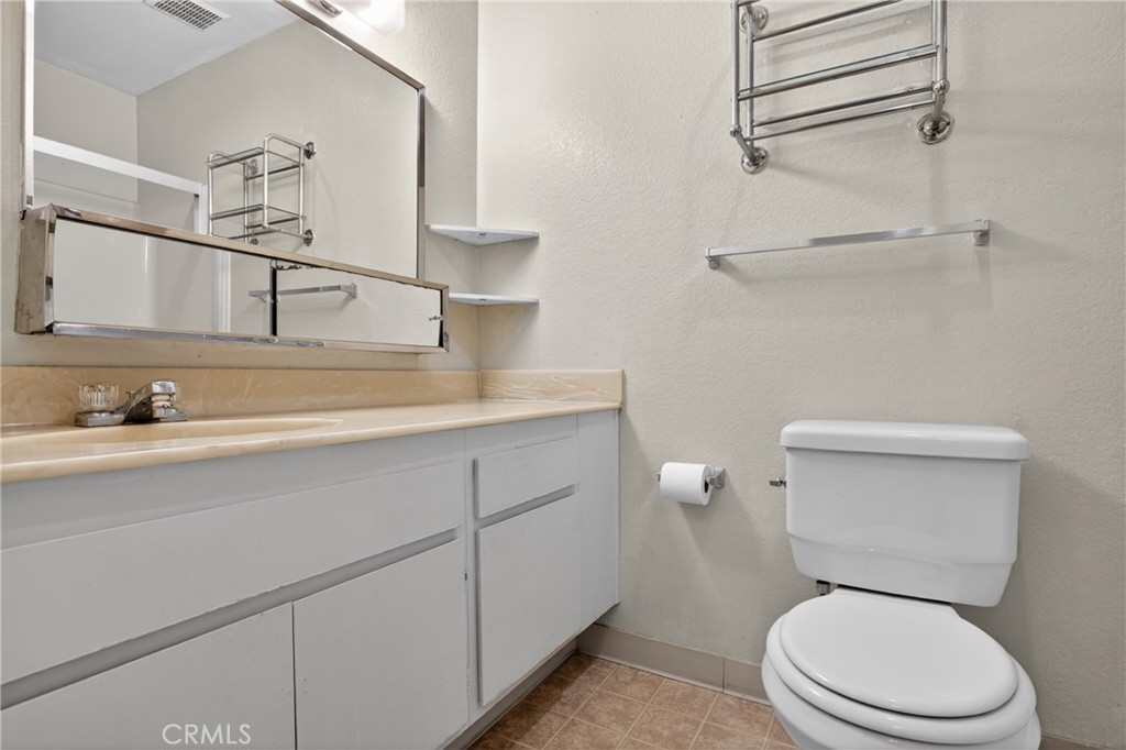 216 W Tujunga A Property Photo 28