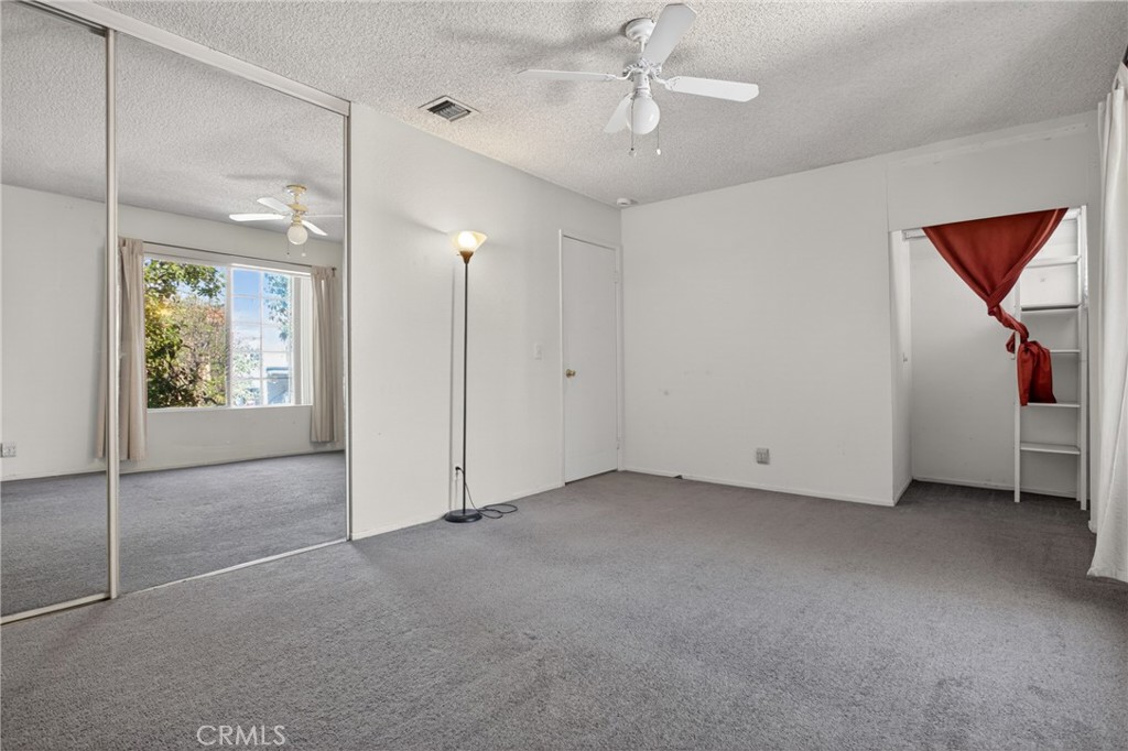 216 W Tujunga A Property Photo 31