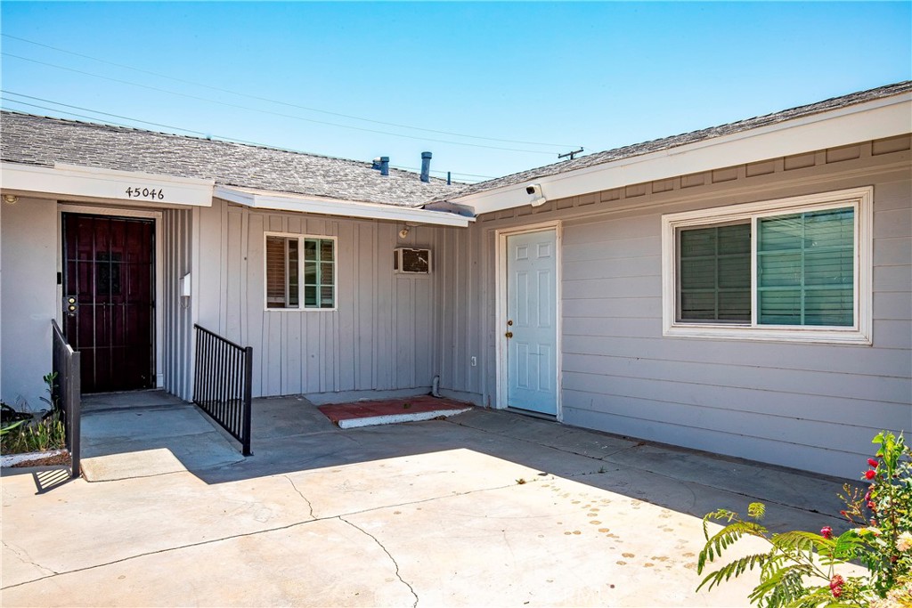 45046 18th W Property Photo 2