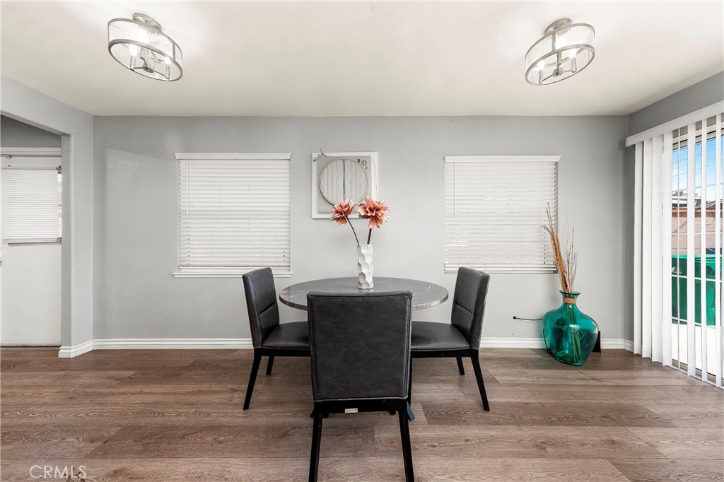 45046 18th W Property Photo 5