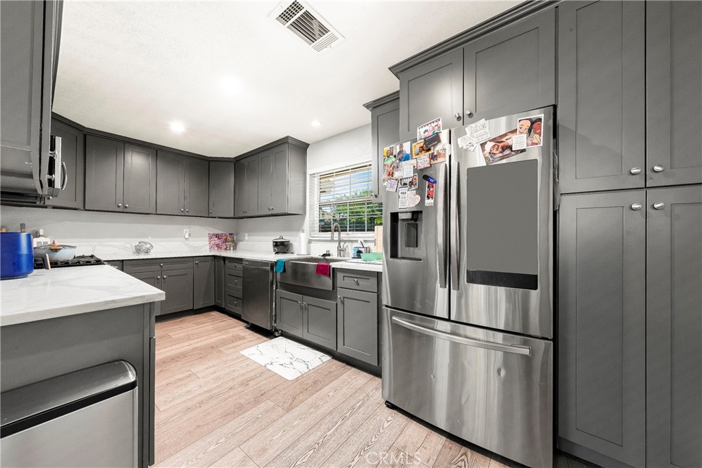 45046 18th W Property Photo 6