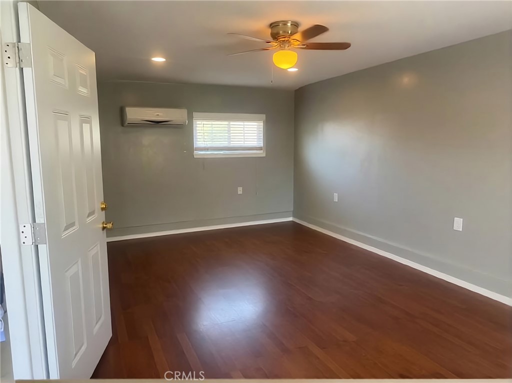 45046 18th W Property Photo 16