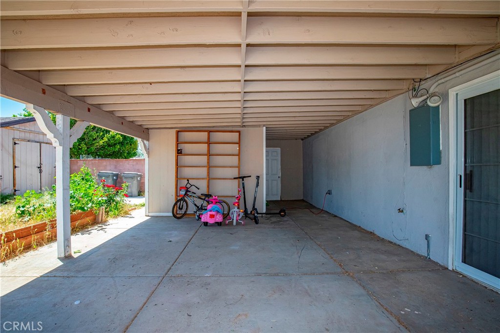 45046 18th W Property Photo 21