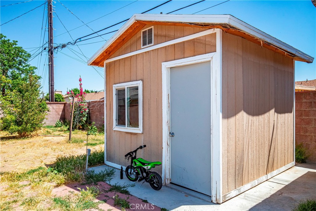 45046 18th W Property Photo 23