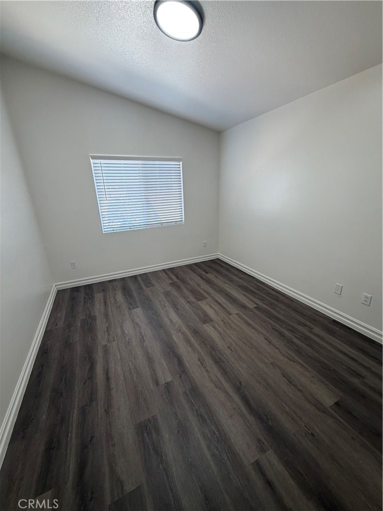 15147 Paddock Property Photo 8