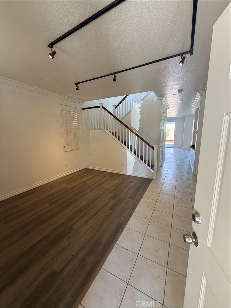 15147 Paddock Property Photo 13