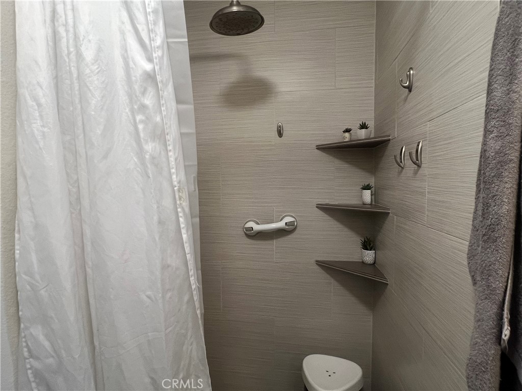 25735 Hogan Drive E3 Property Photo 14