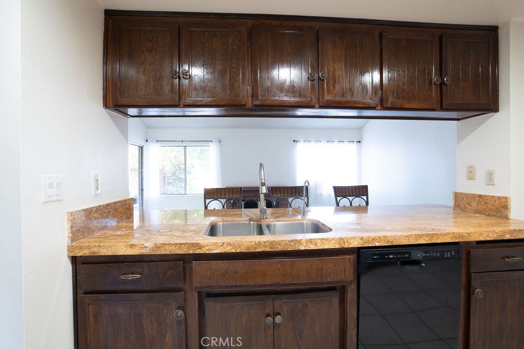 37406 3rd E Property Photo 15