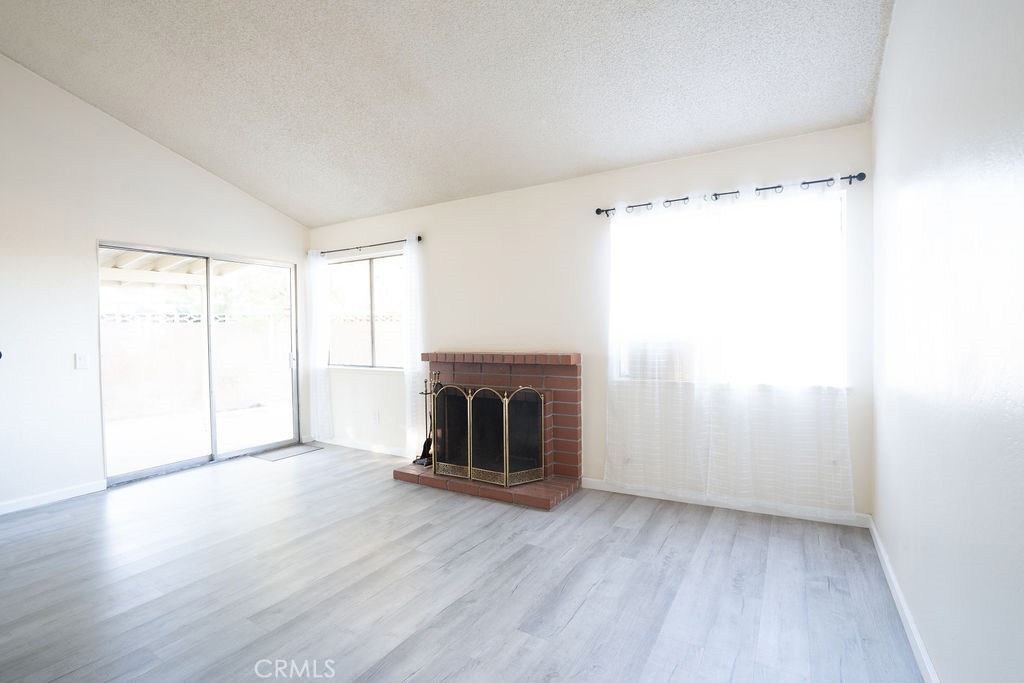 37406 3rd E Property Photo 16