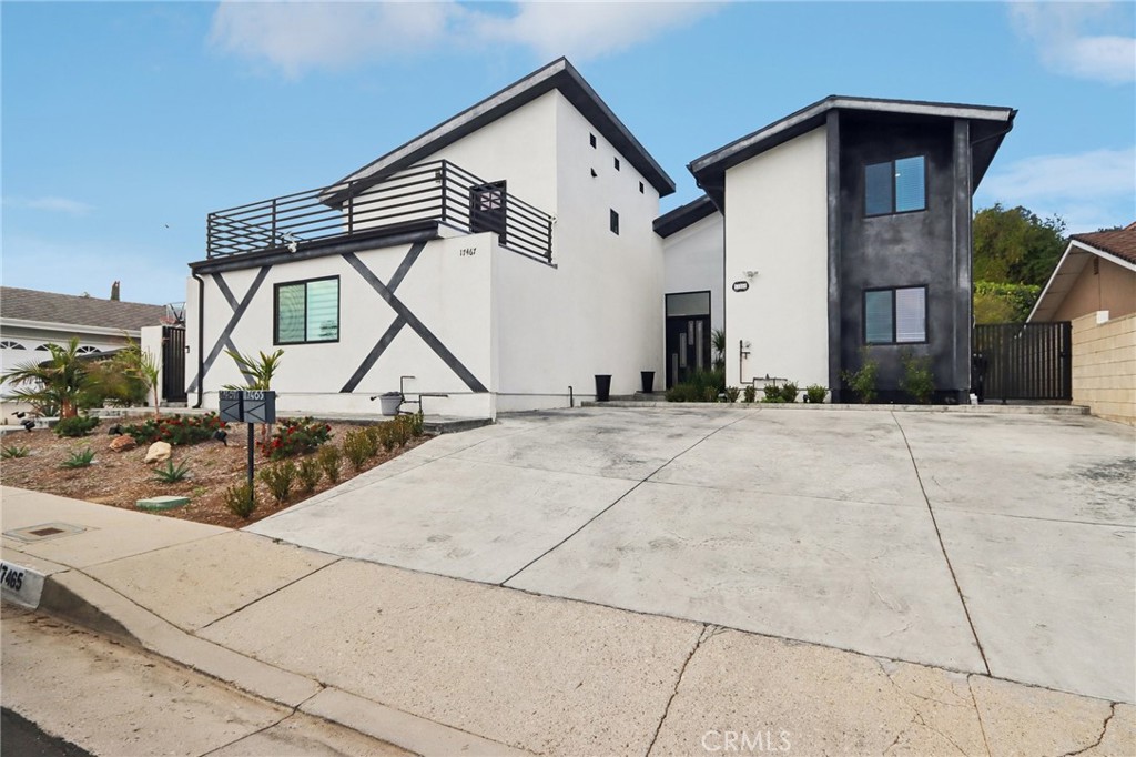 17465 Tuscan Drive Property Photo 1
