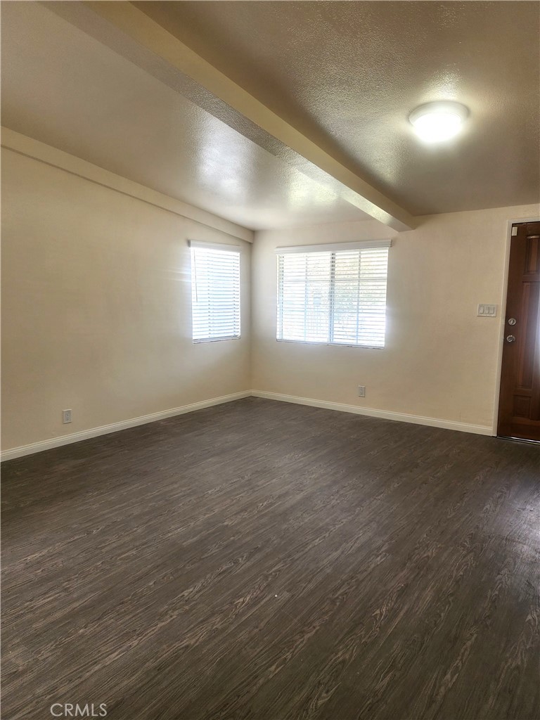 20340 Sherman Way Property Photo 14