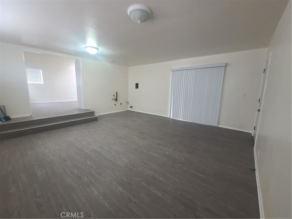 20340 Sherman Way Property Photo 15
