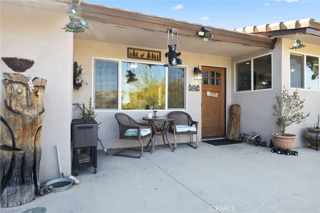 30325 N Brandywine Canyon Property Photo 2