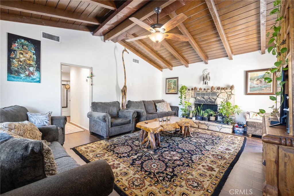 30325 N Brandywine Canyon Property Photo 3