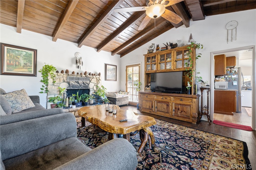 30325 N Brandywine Canyon Property Photo 5