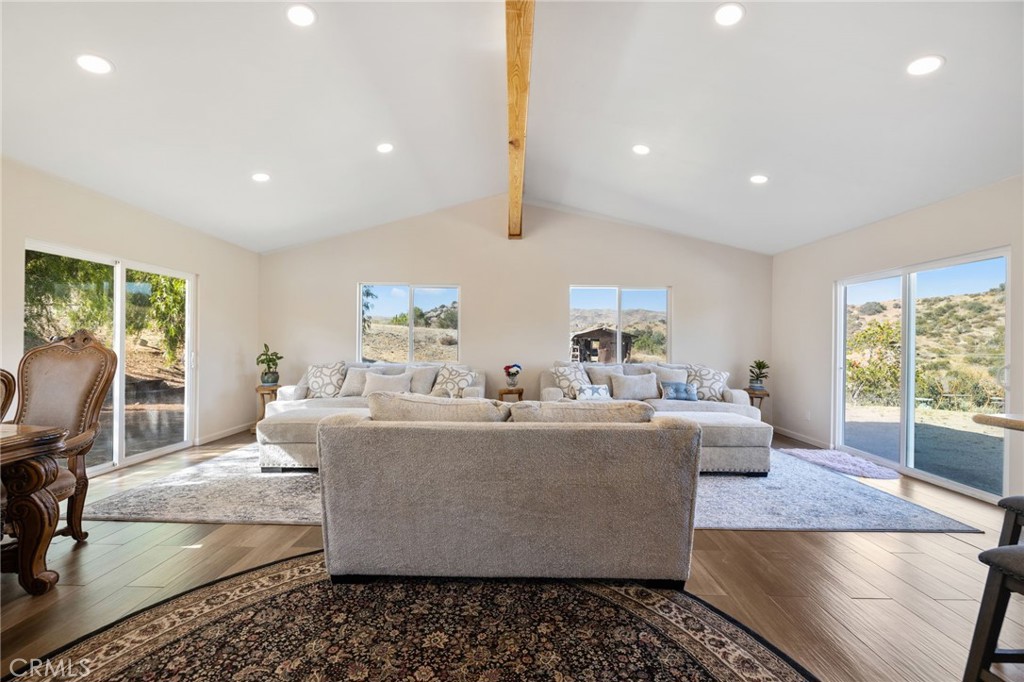 30325 N Brandywine Canyon Property Photo 14