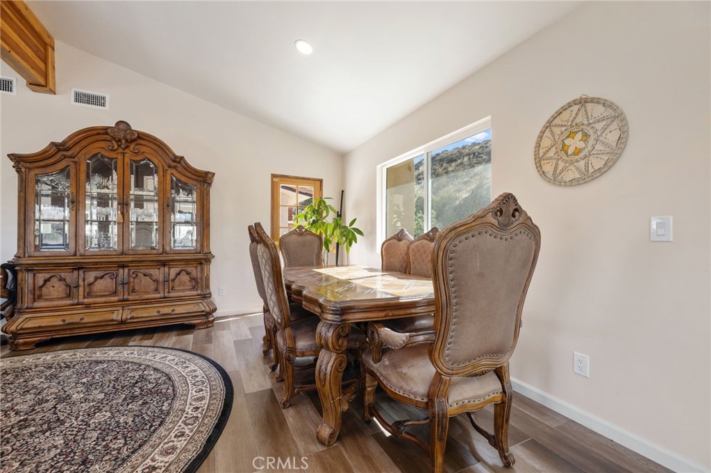 30325 N Brandywine Canyon Property Photo 17