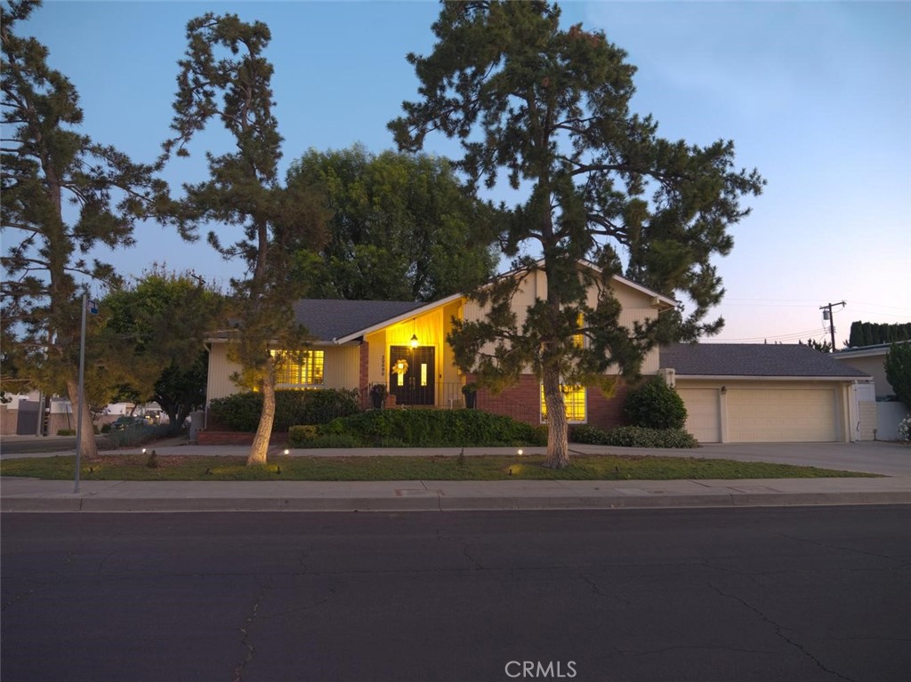 20000 Vintage Property Photo 5