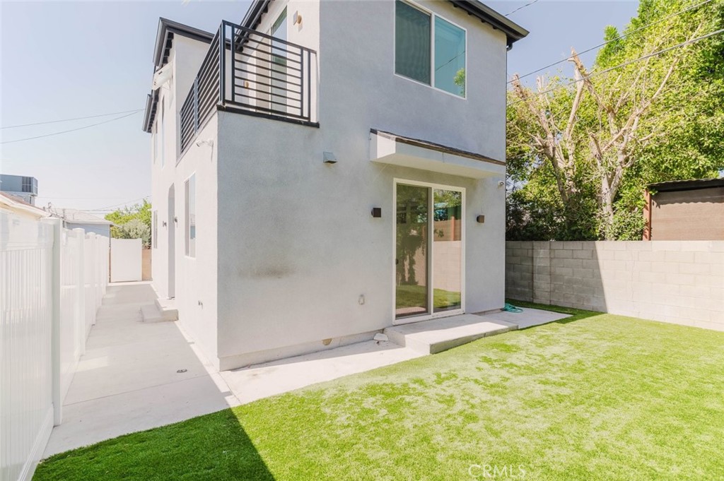 8107 Lemona Avenue Property Photo 22