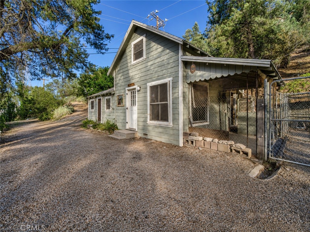 4013 Encino Property Photo 7