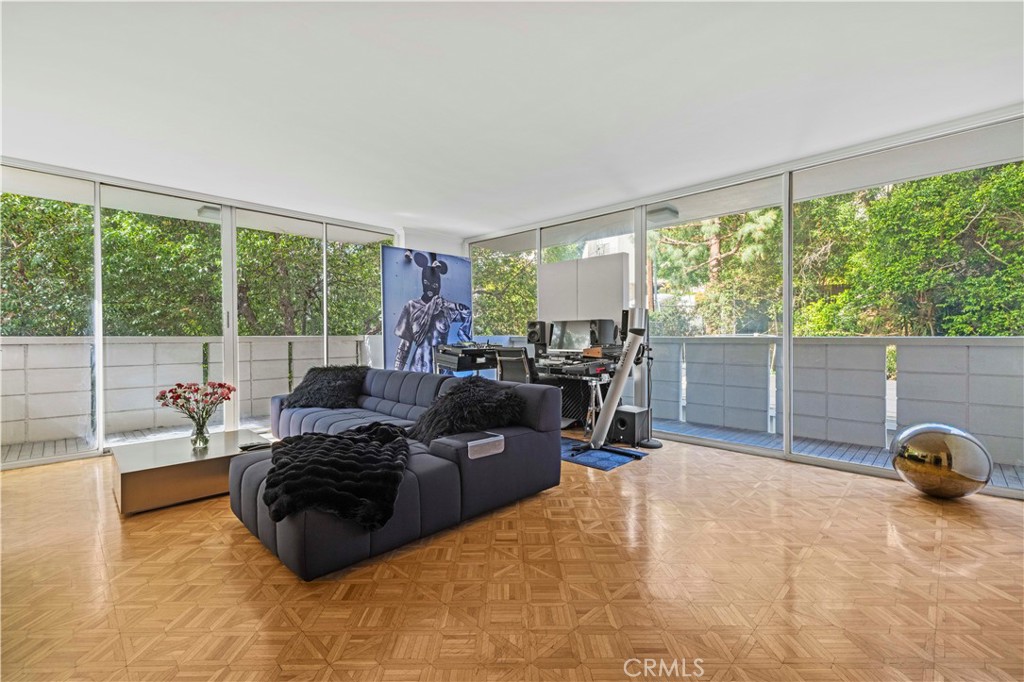 8787 Shoreham Drive 201 Property Photo 4
