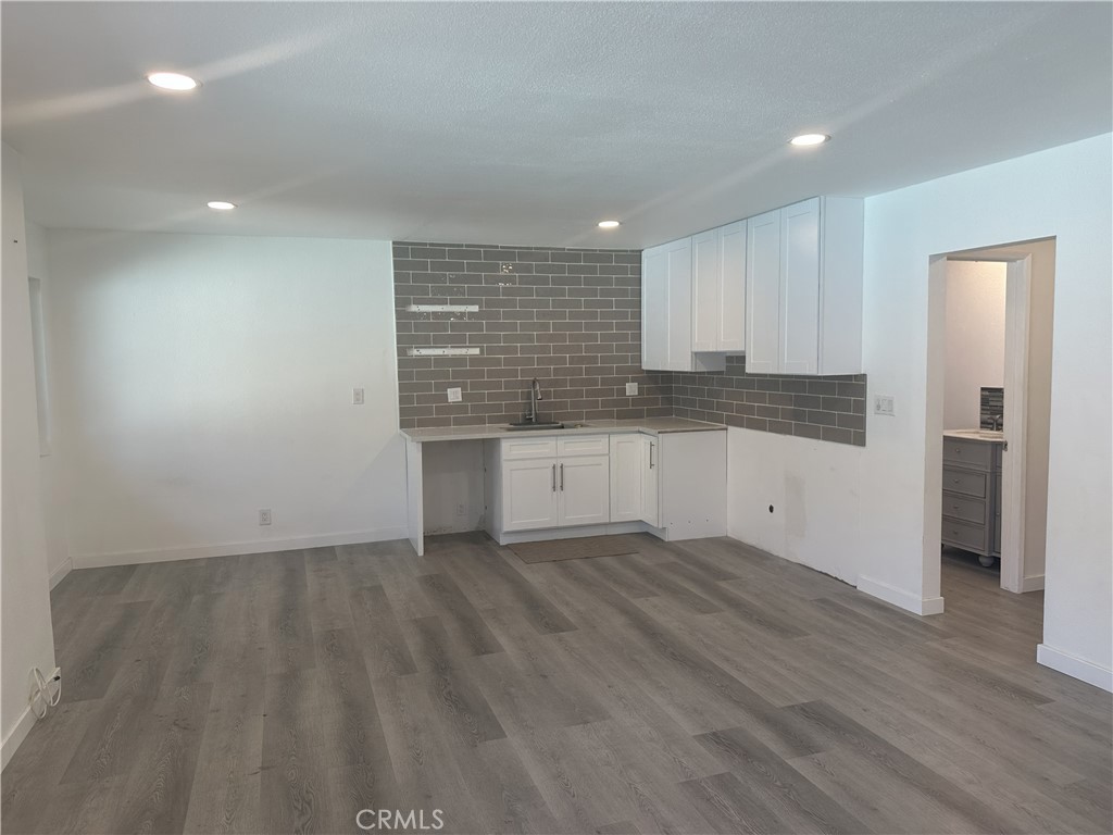 3500 Elm 10 Property Photo 2
