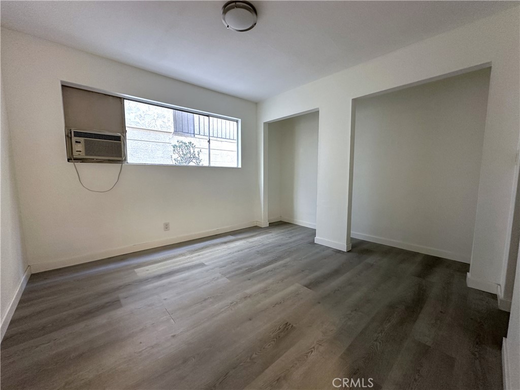 3500 Elm 10 Property Photo 4