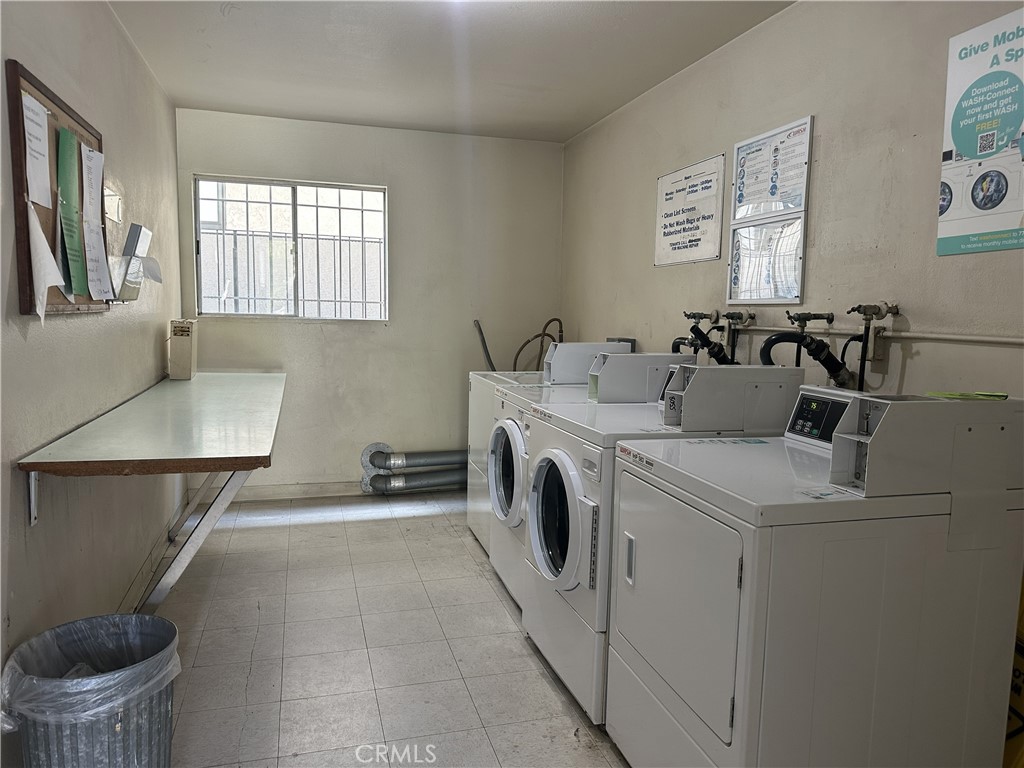 3500 Elm 10 Property Photo 8