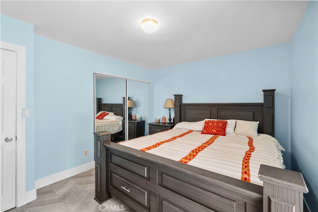 20110 Kinzie Property Photo 9