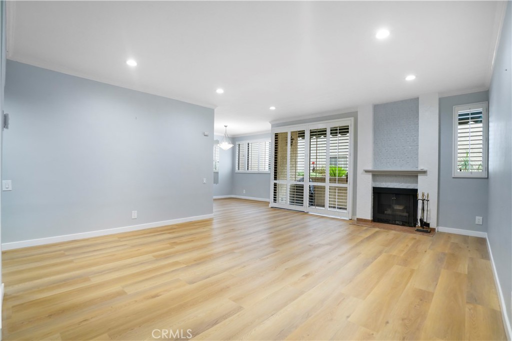 5310 Zelzah 101 Property Photo 6