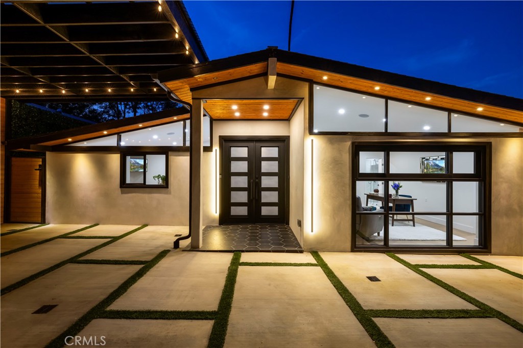22263 Flanco Property Photo 1
