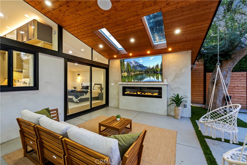 22263 Flanco Property Photo 13
