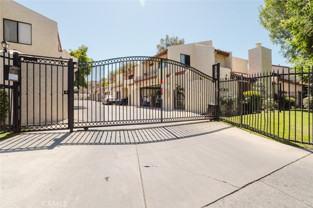 8740 Willis Avenue 6 Property Photo 1