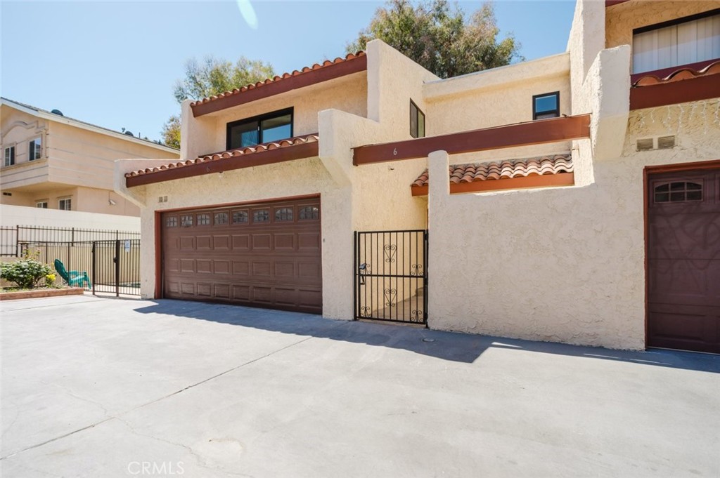 8740 Willis Avenue 6 Property Photo 4
