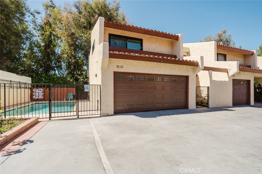 8740 Willis Avenue 6 Property Photo 6