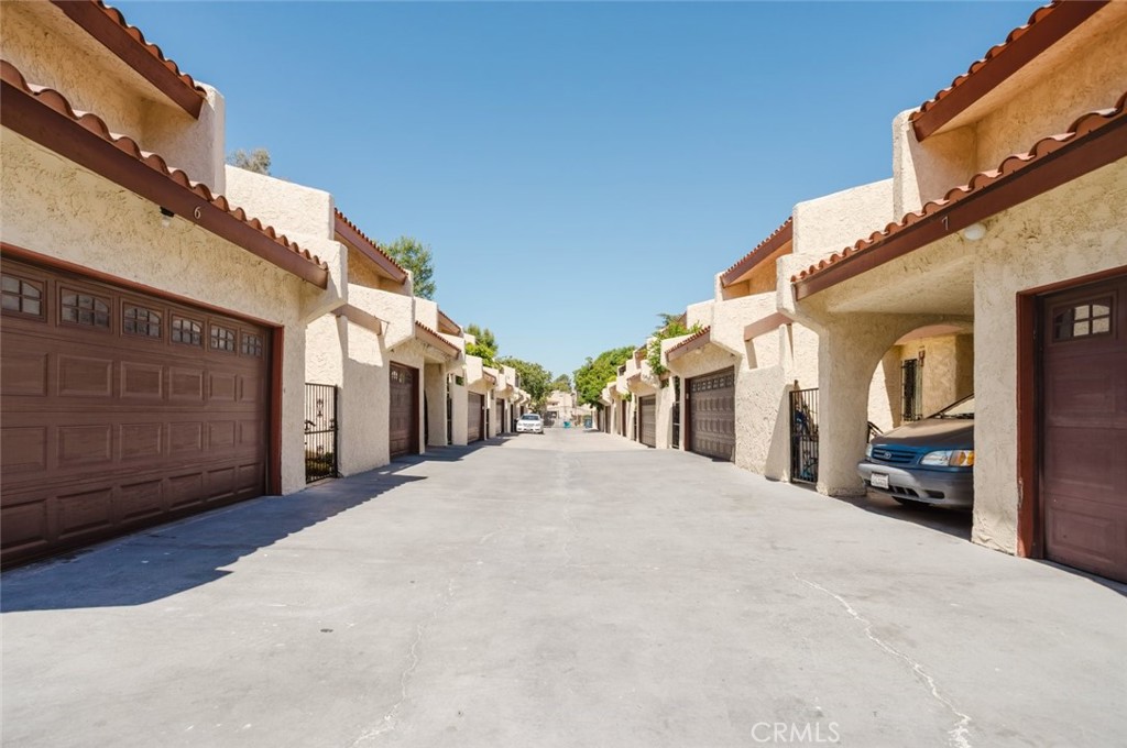 8740 Willis Avenue 6 Property Photo 11