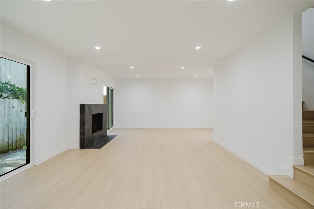8740 Willis Avenue 6 Property Photo 16