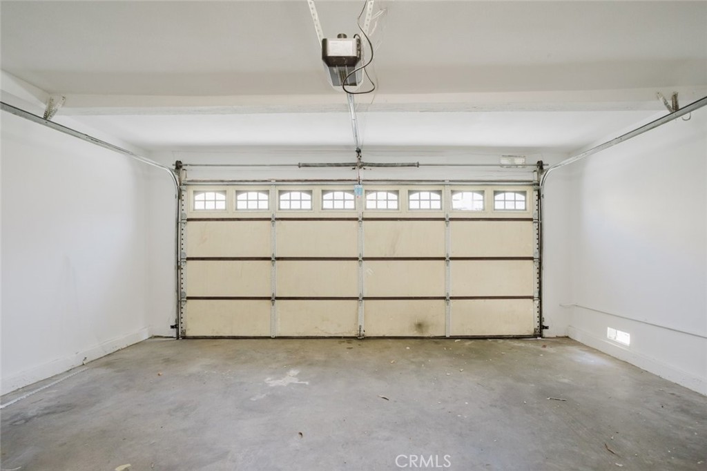 8740 Willis Avenue 6 Property Photo 28