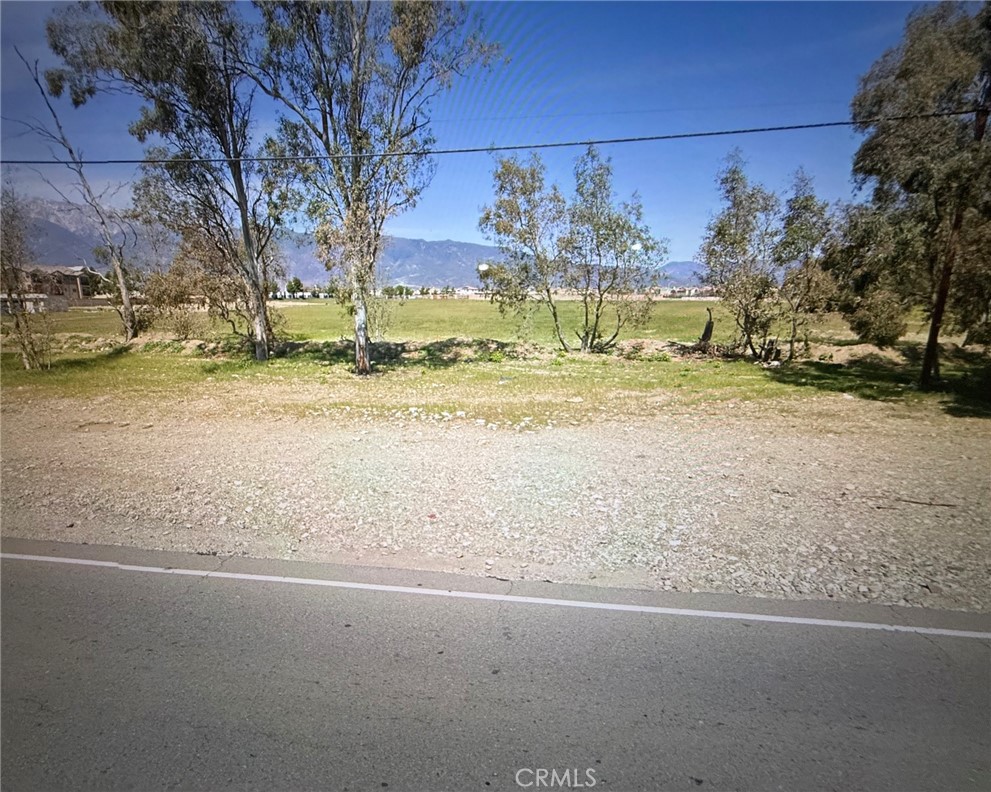15254 Foothill Property Photo 13