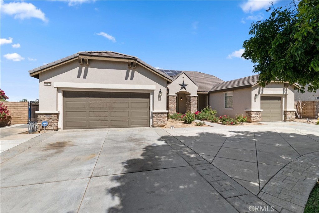 41530 Yew Property Photo 5